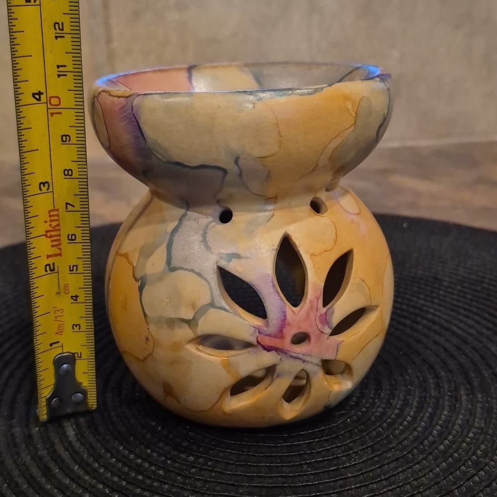 MULTICOLOR Ceramic Lotus Design Detail Oil or Wax Melt Warmer - Picture 13 of 15